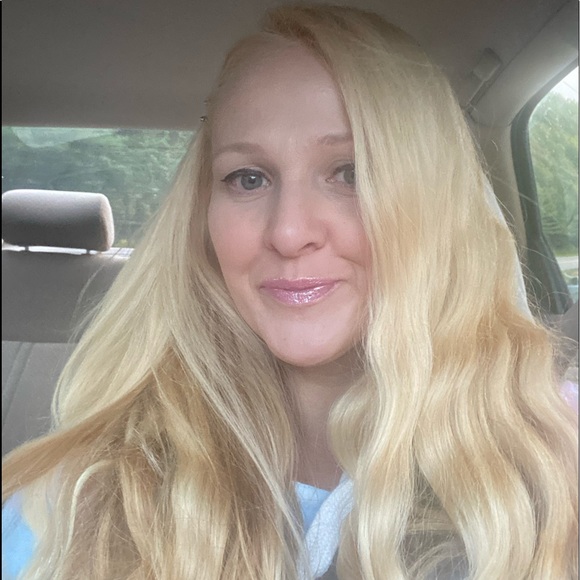 Meet your Posher, Angela - Picture 12 of 16